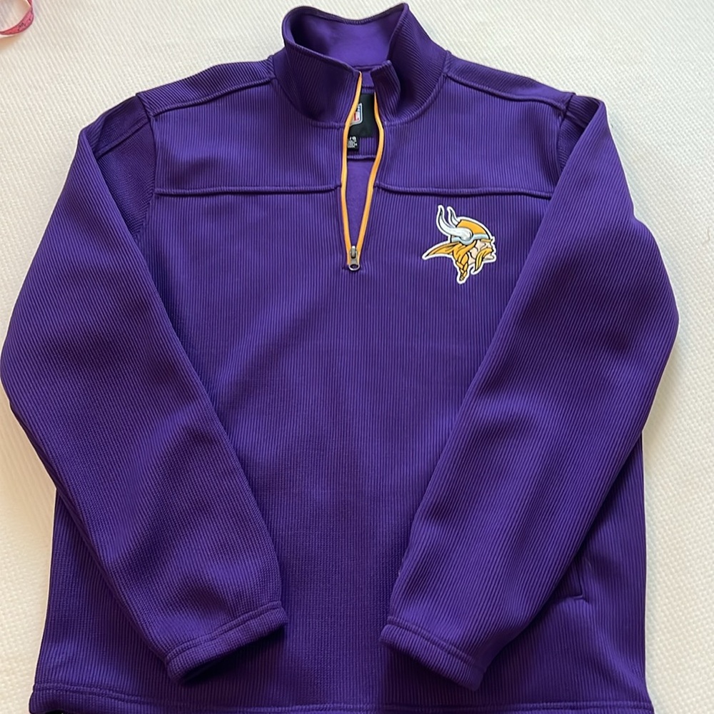 NWOT Minnesota Vikings NFL 1/4 zip with pockets
